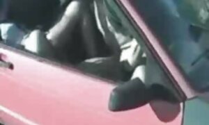 उसकी सुंदर मूवी पिक्चर सेक्सी प्रेमिका के साथ संभोग