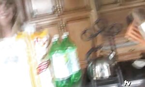 रूसी-माँ एक किशोर के साथ सेक्स पिक्चर दिखाओ यौन संबंध